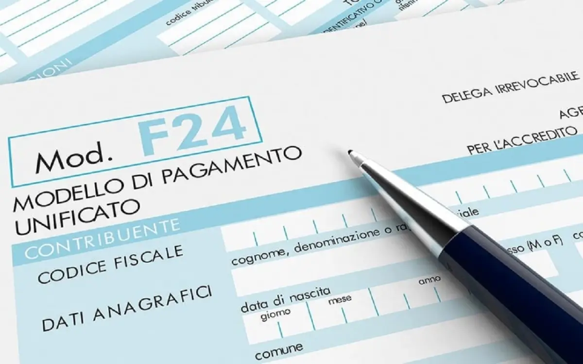 Tasse nel 2025: ecco la data limite per dichiarare i redditi secondo il tuo commercialista Immagine selezionata