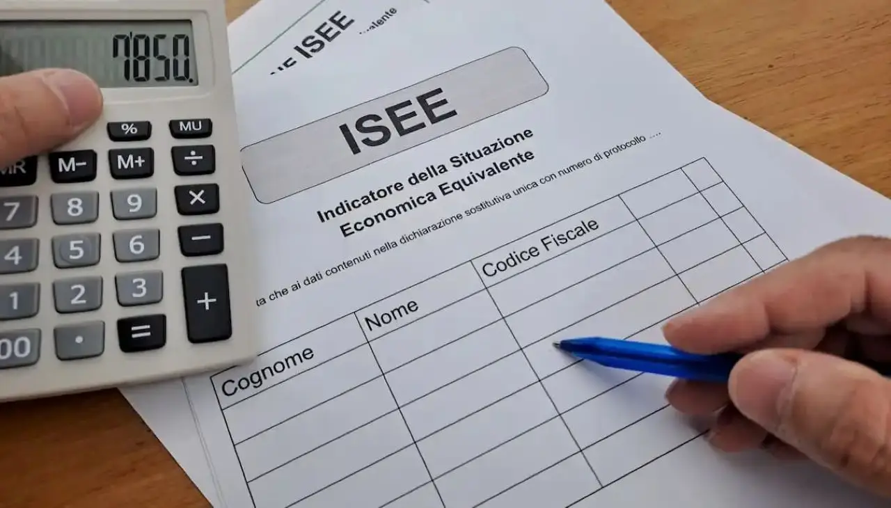Tasse nel 2025: ecco la data limite per dichiarare i redditi secondo il tuo commercialista Immagine selezionata