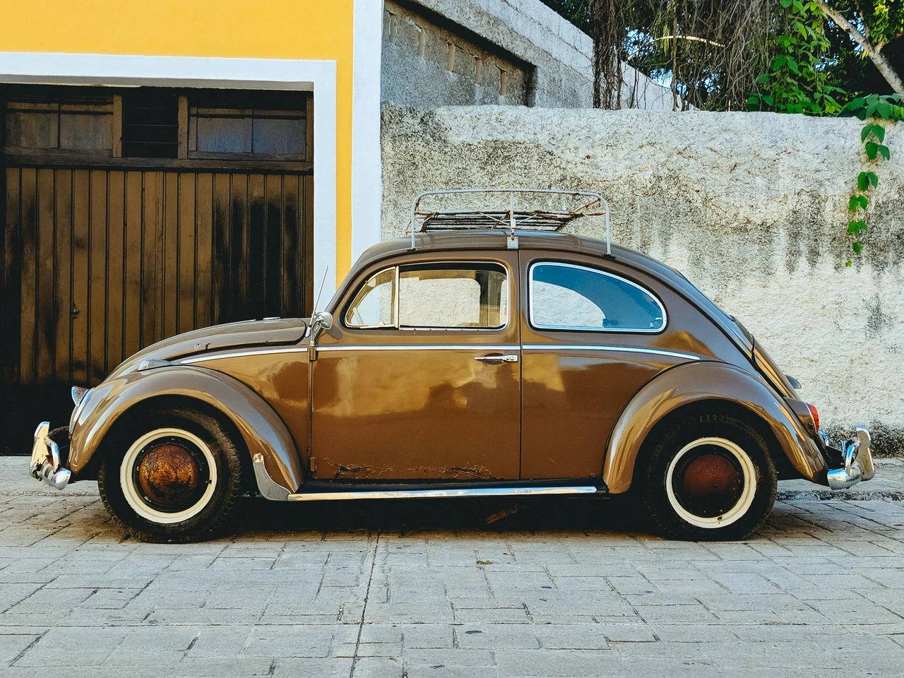 Auto vecchie e tassa di proprietà: ecco cosa cambia dal 2026 e quanto si rischia di pagare in più Immagine selezionata