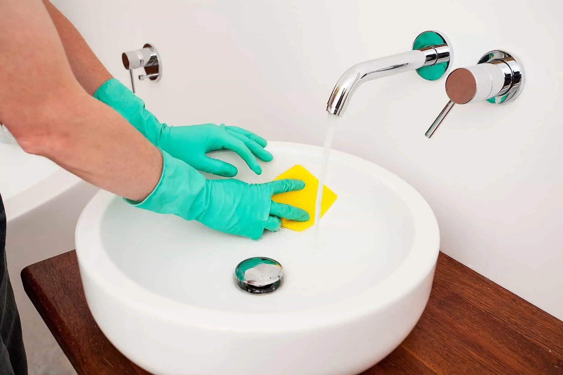 Come pulire i rubinetti in modo che sembrino nuovi Immagine selezionata