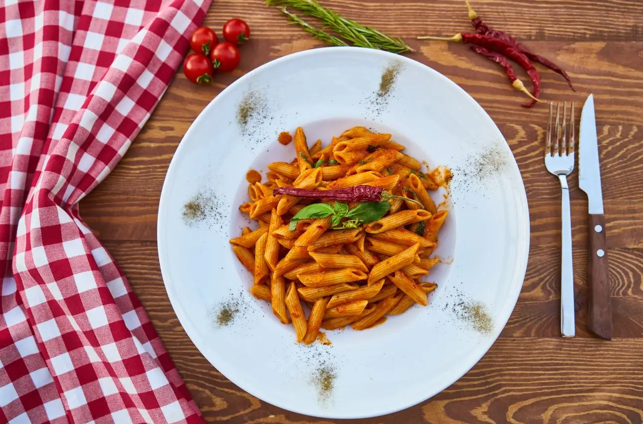 Attenzione al consumo continuo di cibo molto piccante: ecco cosa dicono i medici Attenzione al consumo continuo di cibo molto piccante: ecco cosa dicono i medici